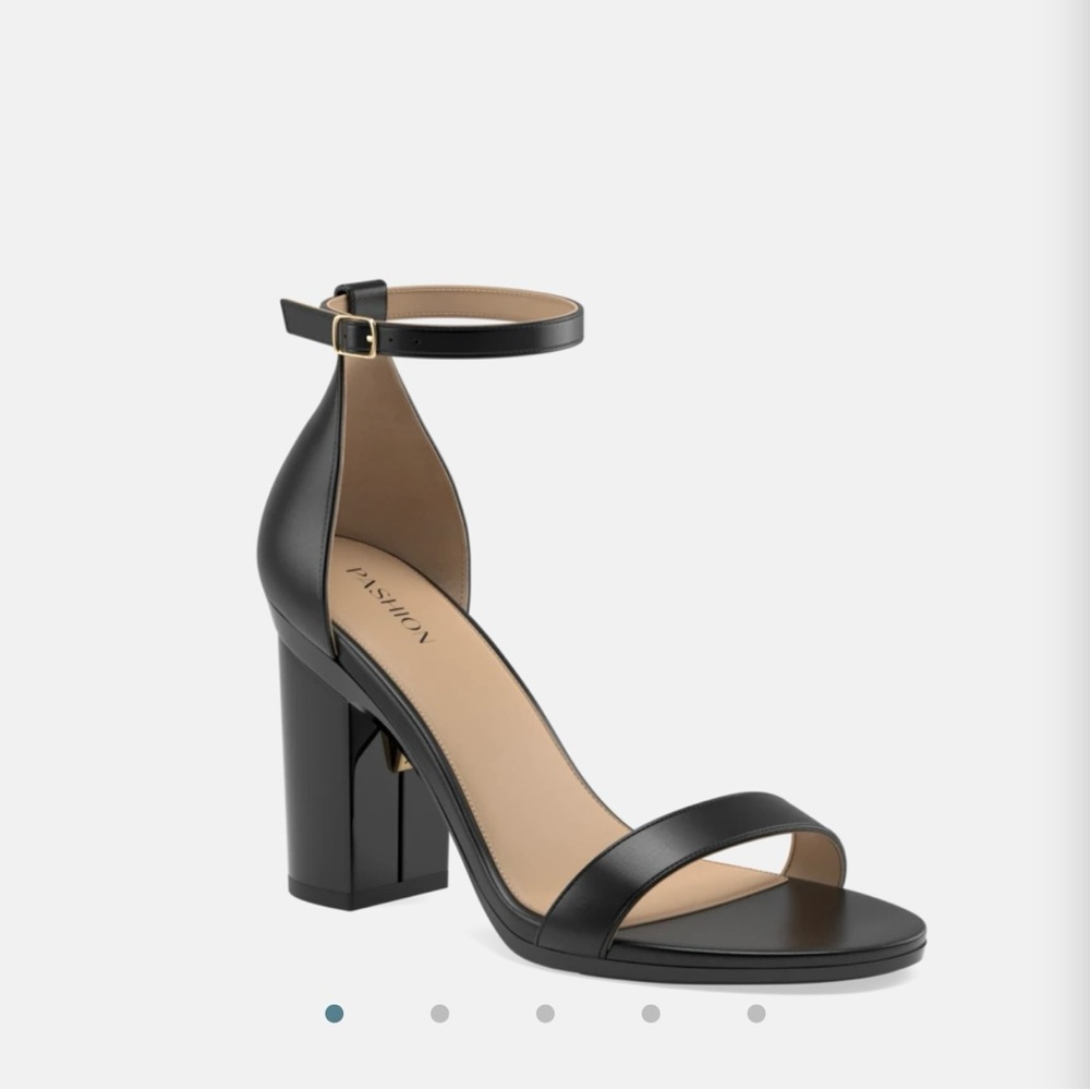 Convertible Pashion Shoes: Women's Black Ankle Strap Heels